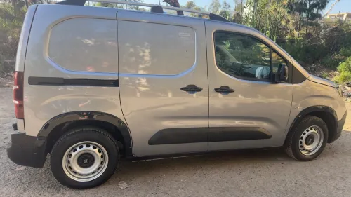 Fiat Doblo 2025 Tole