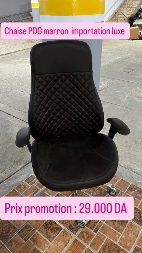 Lot de chaise à vendre en promotion
