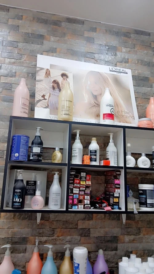 Salon de coiffure et esthétique 