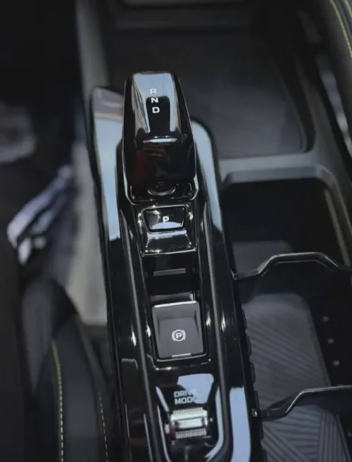 Geely Coolray 2025 Geely coolray Full option