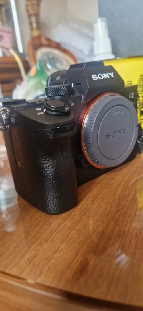 Sony Alpha 7 iii neuve/Sigma ART  DG GN II 24/70mm f2.8 / Carte Mémoire 128 Gb / 2*Batterie Original