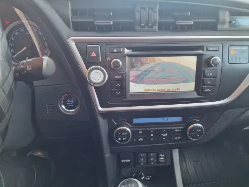 Toyota Auris 2015 Dynamique +