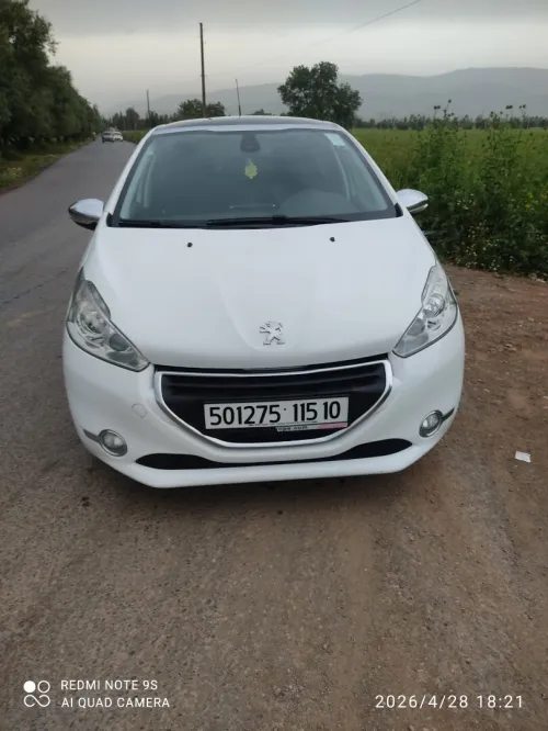 Peugeot 208 2015 Allure