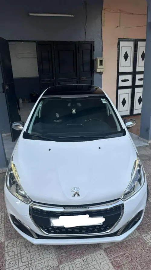 Peugeot 208 2019 Allure