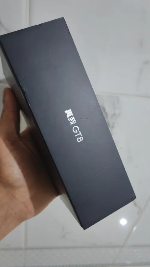 Realme GT8 12/256 Cachté