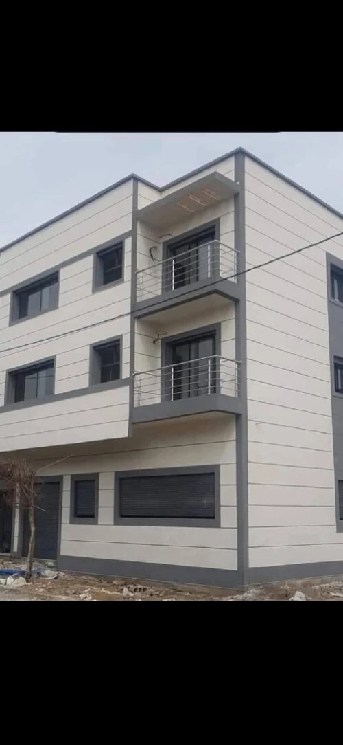 Deco facade