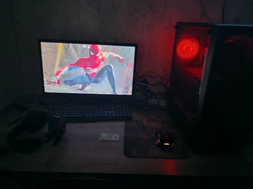 Pc Gamer afar