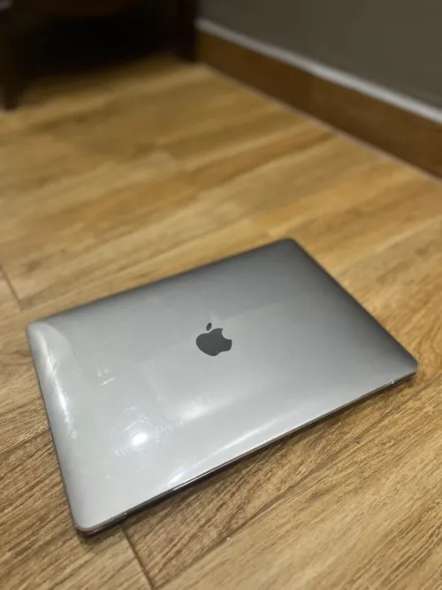 MacBook Pro 2019 i7/16gb 500Gb ssd touch id