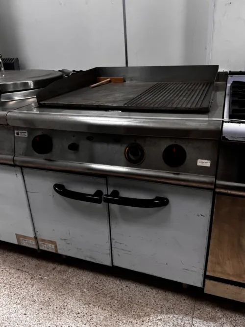 Plaque à gaz série 900 Mi-triée / Mi-lisse  Fabrication italienne