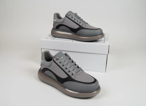 Liquidation: Basket Alexander McQueen (1900 DA) - تصفية نهائية.