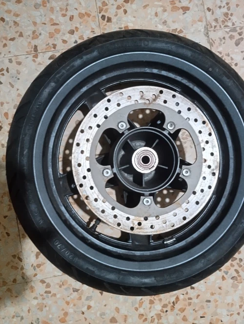 Pneu complet neuf