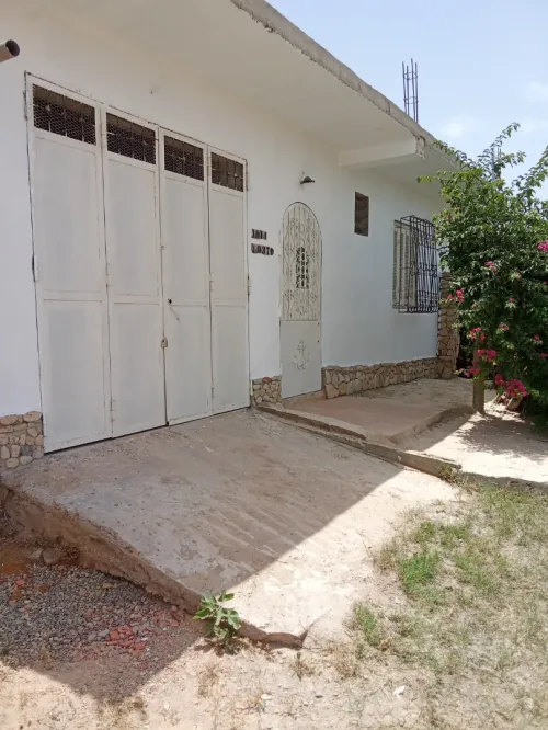 Location vacances Appartement Niveau de villa F2 Mostaganem Mezghrane