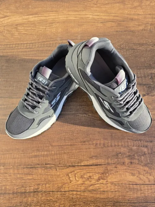 Skechers