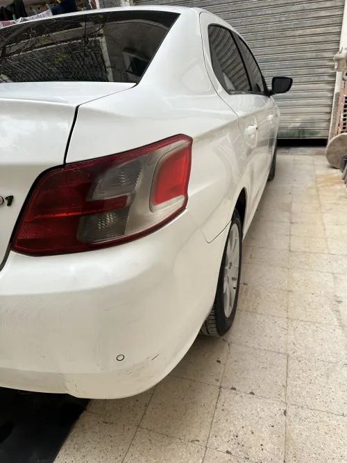 Peugeot 301 2015 pack luxe 