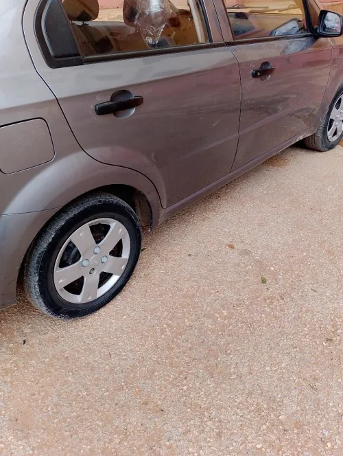 Chevrolet Aveo 5 portes 2009 لباز مع اسيستي