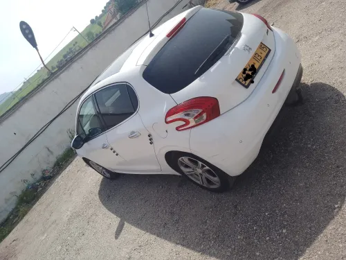 Peugeot 208 2013 Allure