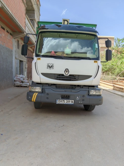 Renault MIDLUM 2009