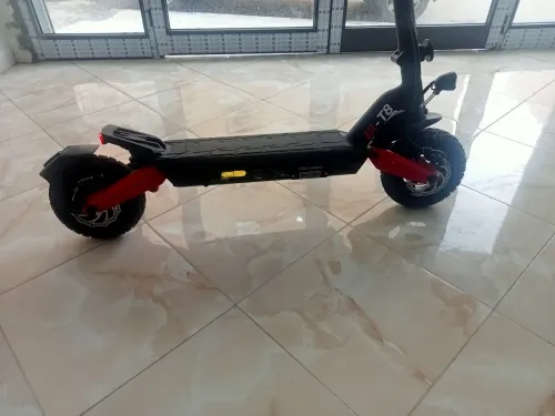isinwheel T8 Electric Scooter