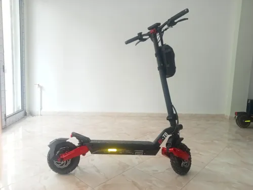 isinwheel T8 Electric Scooter