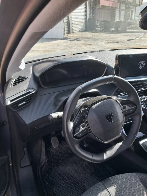 Peugeot 208 2024 Allure Pack