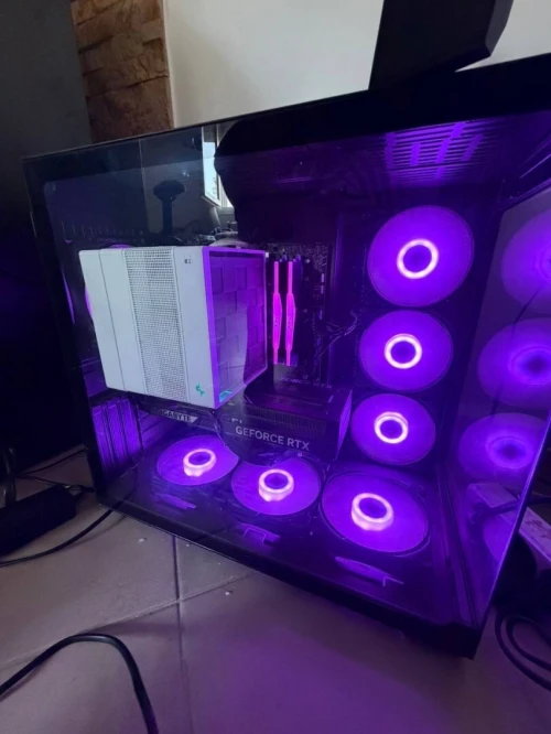 PC GAMER RTX 5070 I7 13TH KF 48GB RAM DDR5 6800Mhz + ECRAN OFFERT 240HZ
