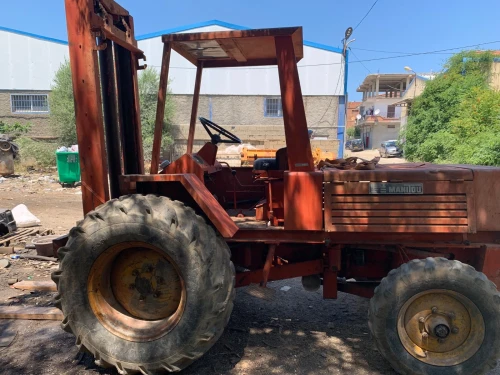 Manitou Klara Clark manitou 1986