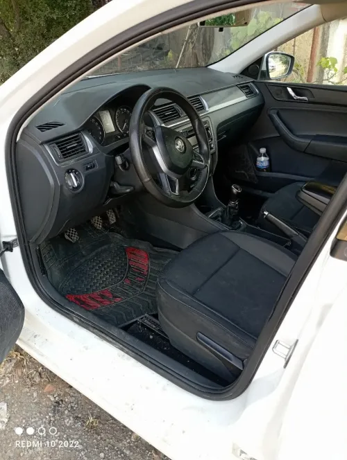 Skoda Rapid 2015 Rapid
