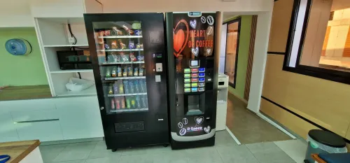 DISTRIBUTEUR AUTOMATIQUE SNACK+CAFE