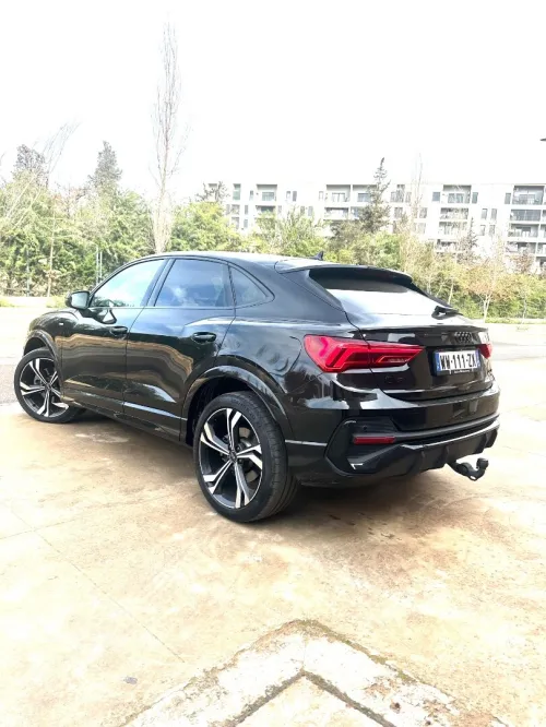 Audi Q3 2024 S line