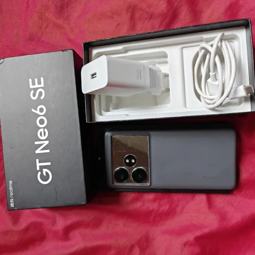 Realme Gt neo6 se