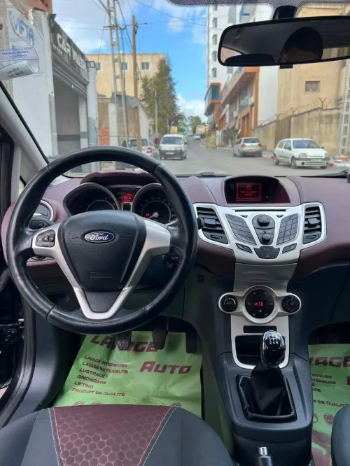 Ford Fiesta 2012 Titanium Sport pack