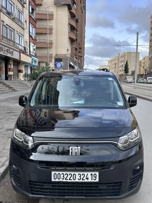 Fiat Doblo 2024 Italie