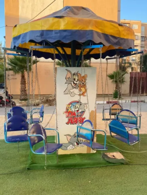 Manège trampoline & balançoire 