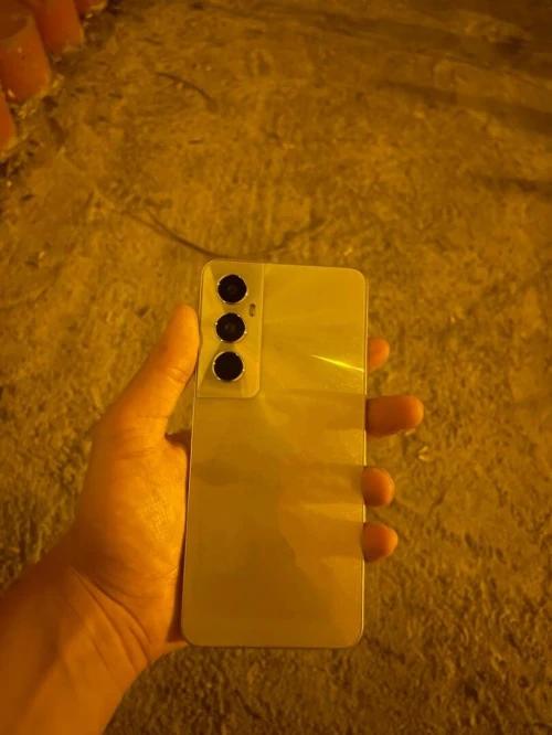 Realme C65