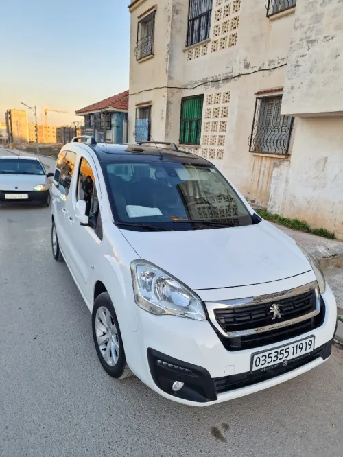 Peugeot Partner 2019 Tepee Outdoor