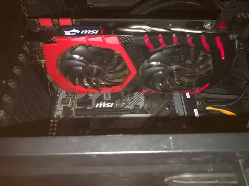 (En attente) CARTE GRAPHIQUE MSI GTX 1070 TI 8G