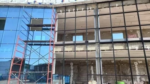 Alucoband et murs rédeaux