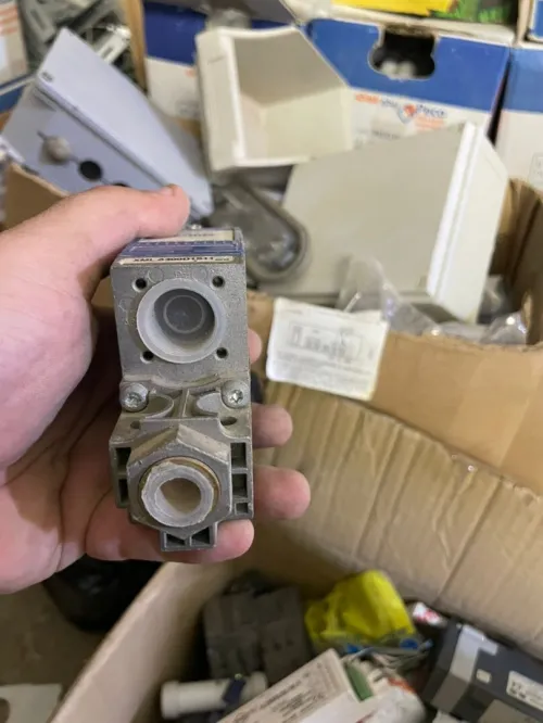 SCHNEIDER-pressostat XMLA 300 bar écart fixe 1 seuil 1 OF