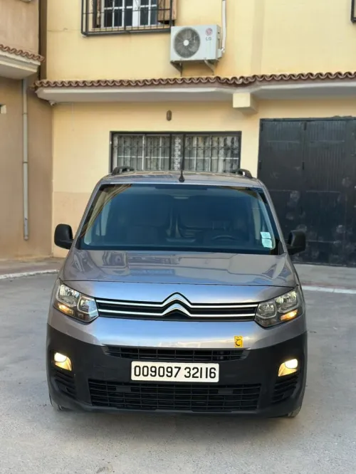 Citroen Berlingo 2021 K9