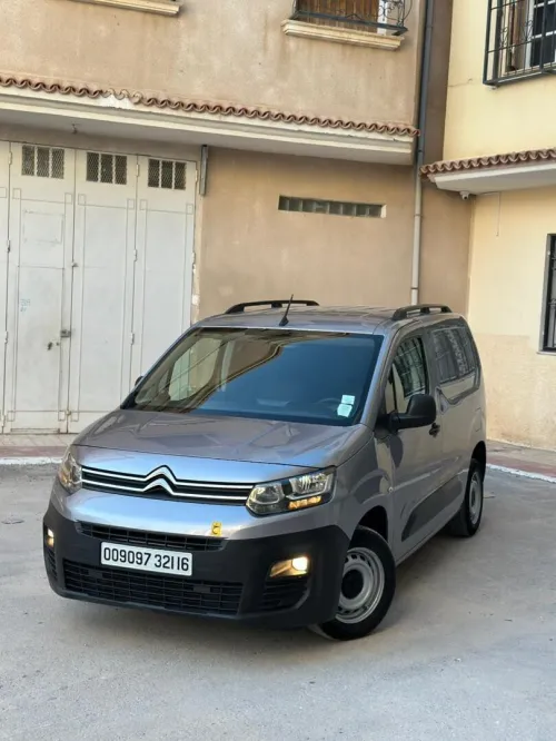 Citroen Berlingo 2021 K9