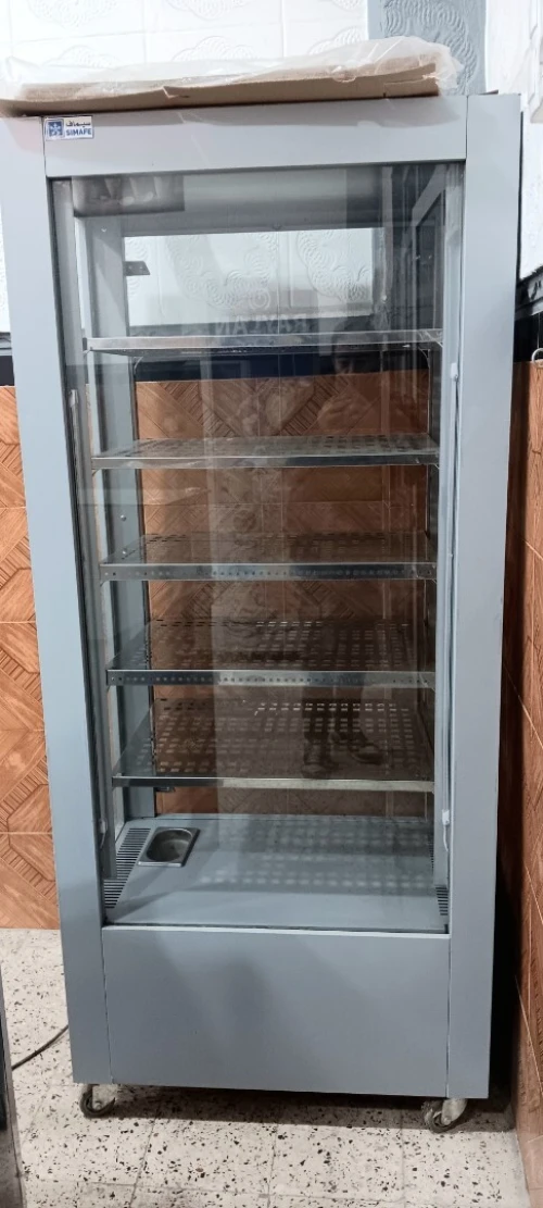 Armoir chauffante + Frigo
