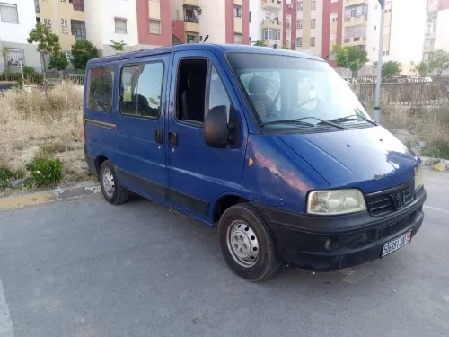 Peugeot Boxer 2000 9 places