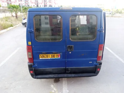 Peugeot Boxer 2000 9 places