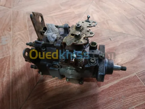 Pompe injection 1'9 +tinda(porte bagage) kongo ancien 