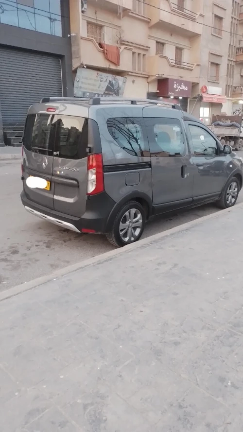Renault Kangoo 2025 