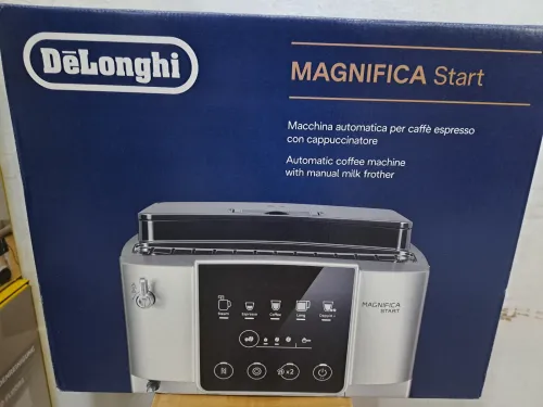 MACHINE À CAFÉ DELONGHI AVEC BROYEURS MAGNIFICA START 