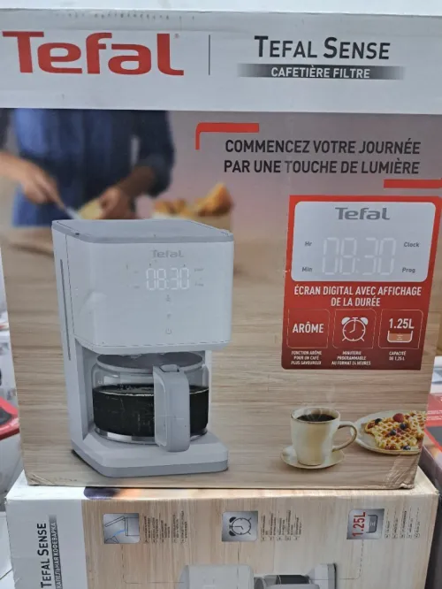 CAFETIÈRE TEFAL SENSE DIGITAL 15 TASSES ANTI- GOUTTES 1.25L CM693110 