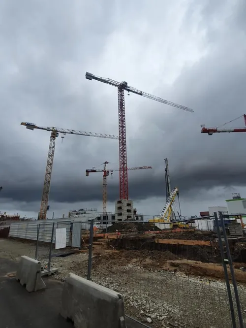 Soima grue a tour رافعة برجية 