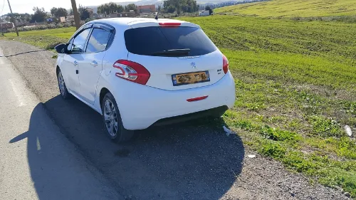 Peugeot 208 2013 Active