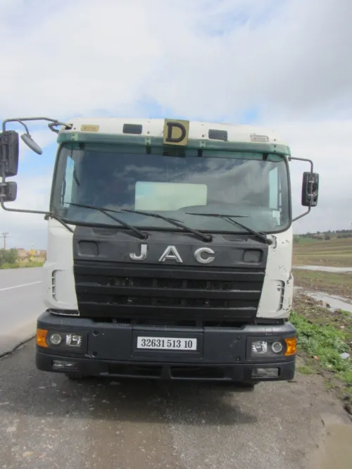 JAC Semi remorque 4X2 2013